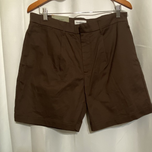Goodfellow & Co Other - NWT Goodfellow & Co Pleated Chino Shorts Brown Size 32 Men's‎ 7" Inseam